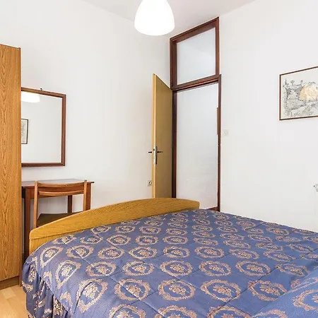 Apartment Mugeba 11 Porec