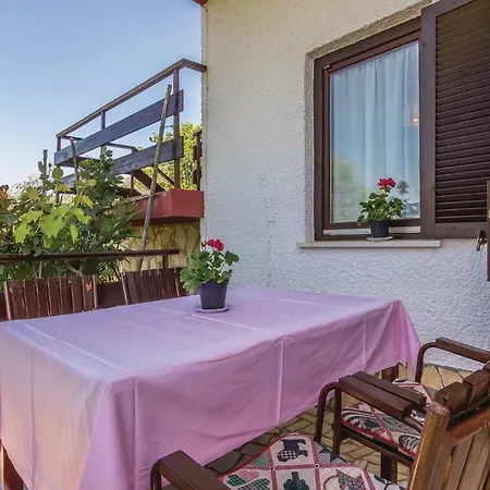Apartment Mugeba 11 *